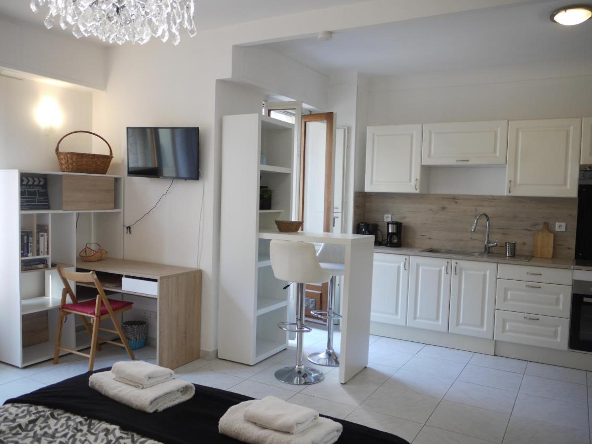Beach - A Modern Studio Flat In Central 니스 외부 사진